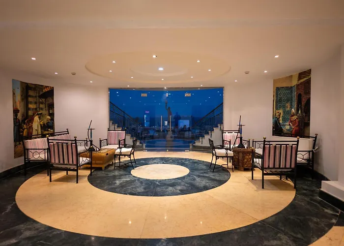 Ecotel Bay View 4*