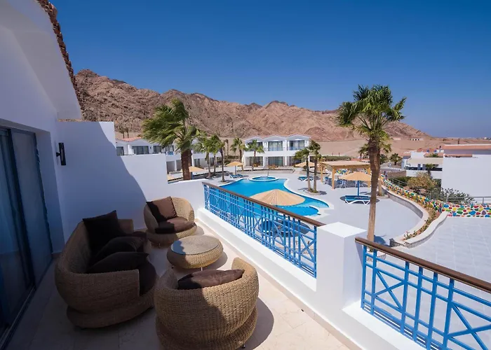 Ecotel Bay View 4* דהב