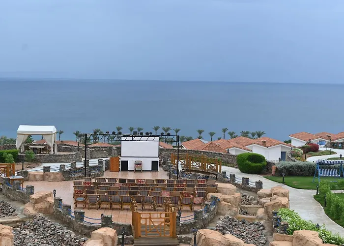 Ecotel Bay View אתר נופש